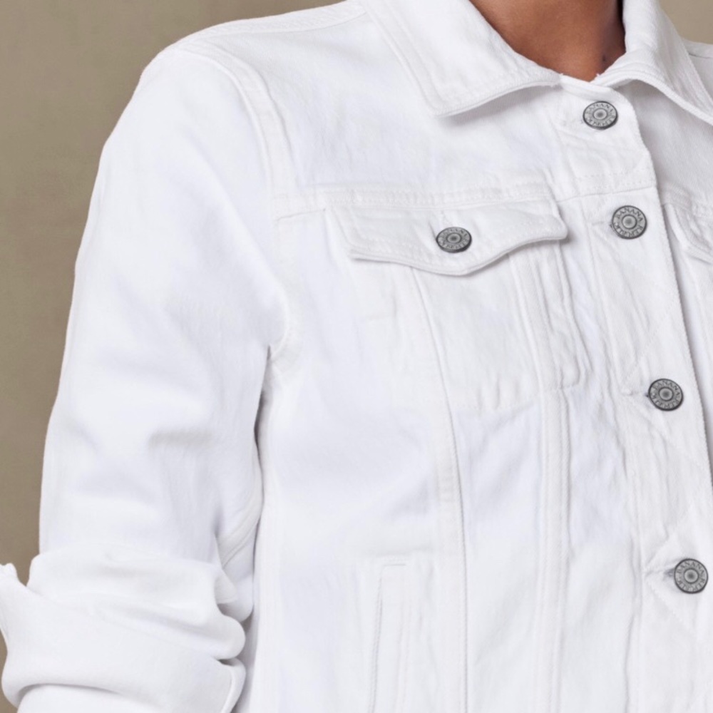 Banana Republic Jean Jacket - Picture 3 of 9